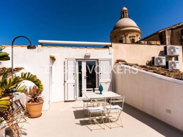casa indipendente in vendita a Noto