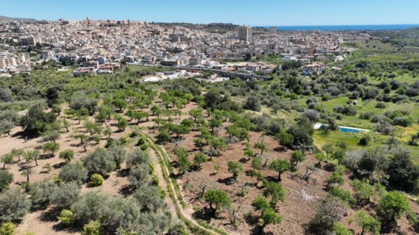 terreno edificabile in vendita a Noto in zona Madonna Marina