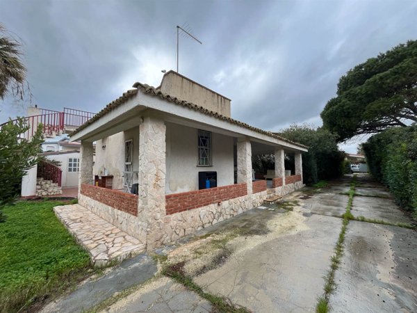 casa indipendente in vendita a Noto in zona San Lorenzo