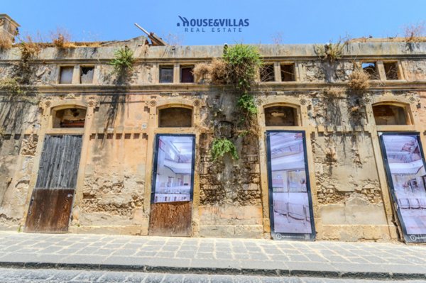 casa indipendente in vendita a Noto