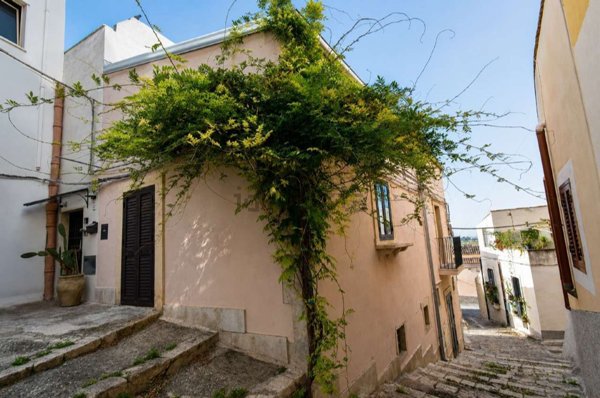 casa indipendente in vendita a Noto