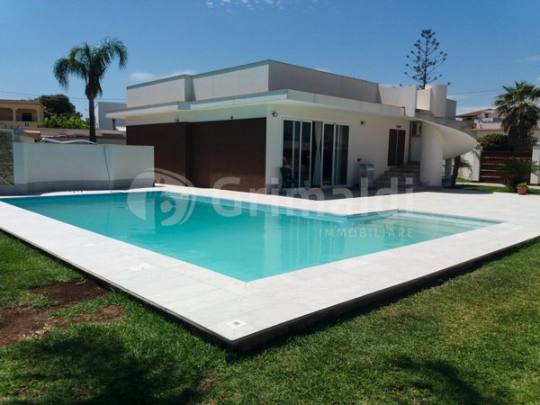 casa indipendente in vendita a Noto in zona Lido di Noto