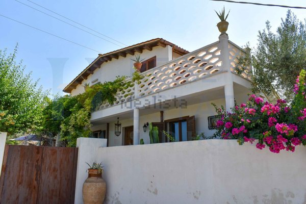 casa indipendente in vendita a Noto