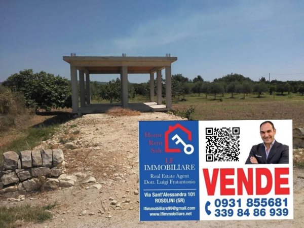 casa indipendente in vendita a Noto