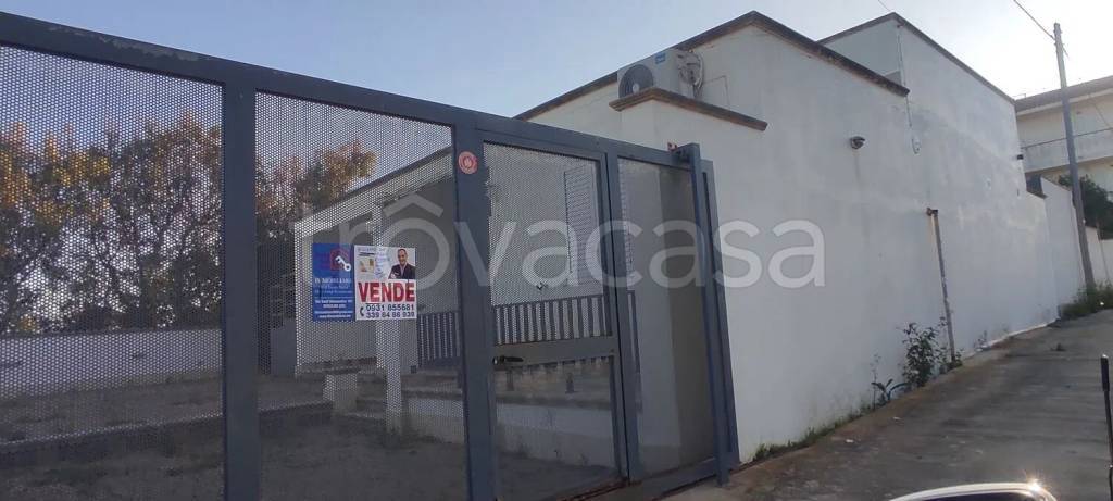 casa indipendente in vendita a Noto in zona Reitani
