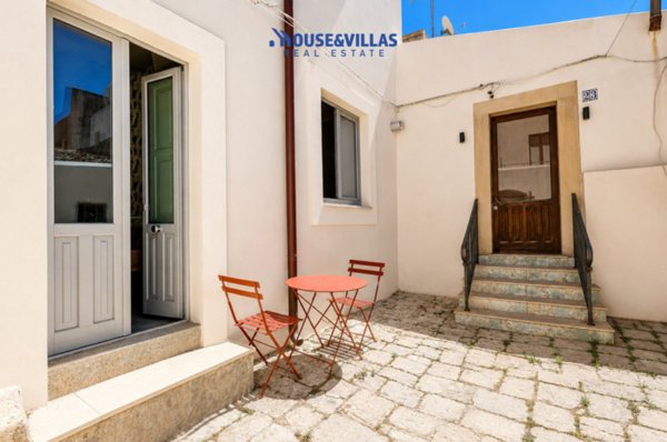 casa indipendente in vendita a Noto in zona Madonna Marina