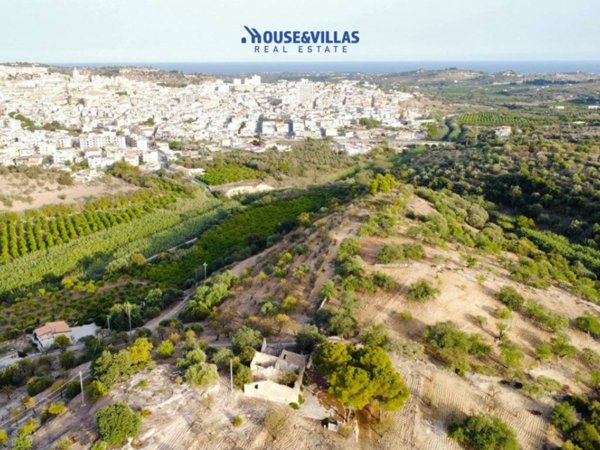 casa indipendente in vendita a Noto in zona Madonna Marina