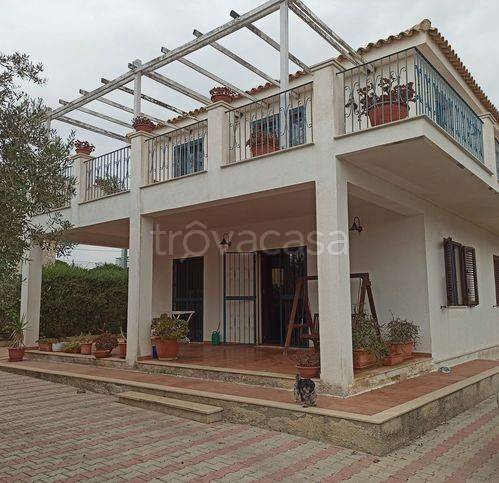 casa indipendente in vendita a Noto