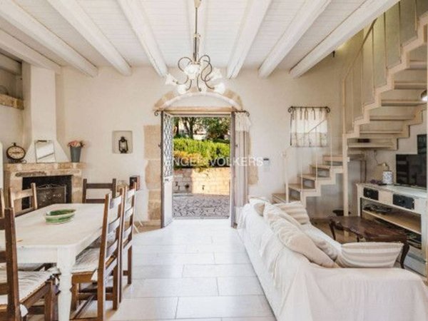 casa indipendente in vendita a Noto