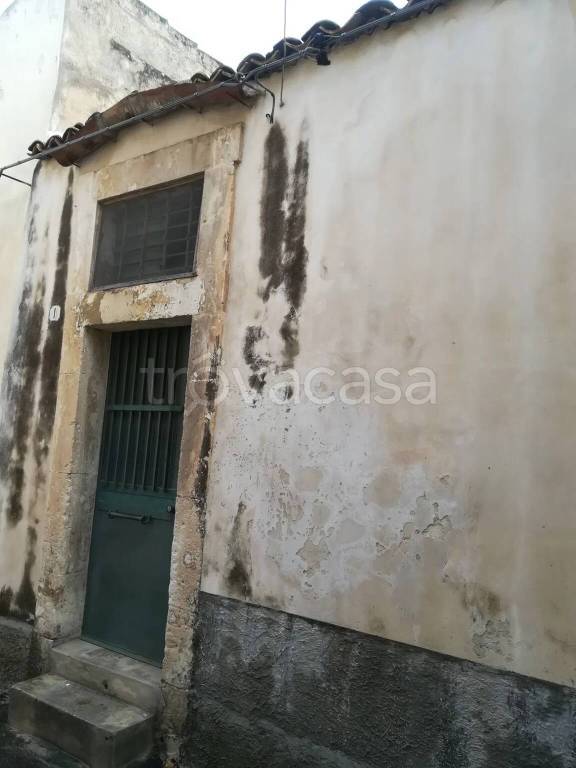 casa indipendente in vendita a Noto