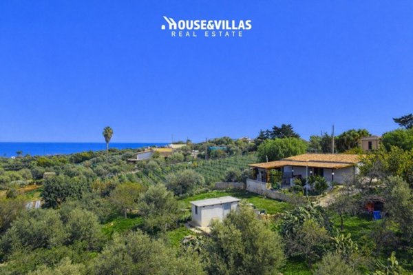 casa indipendente in vendita a Noto