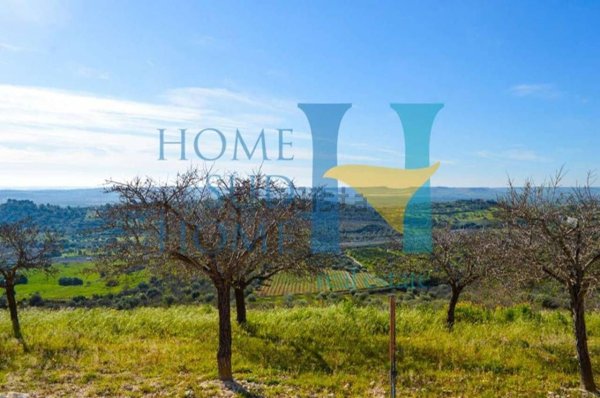 terreno in vendita a Noto in zona Madonna Marina