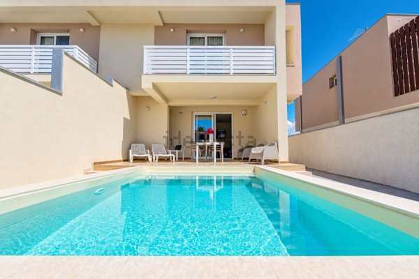 casa indipendente in vendita a Noto in zona San Lorenzo