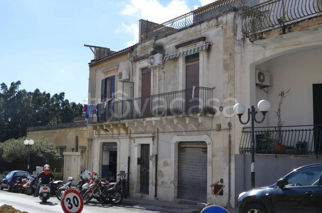 casa indipendente in vendita a Noto in zona Madonna Marina