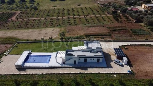 casa indipendente in vendita a Noto in zona Falconara