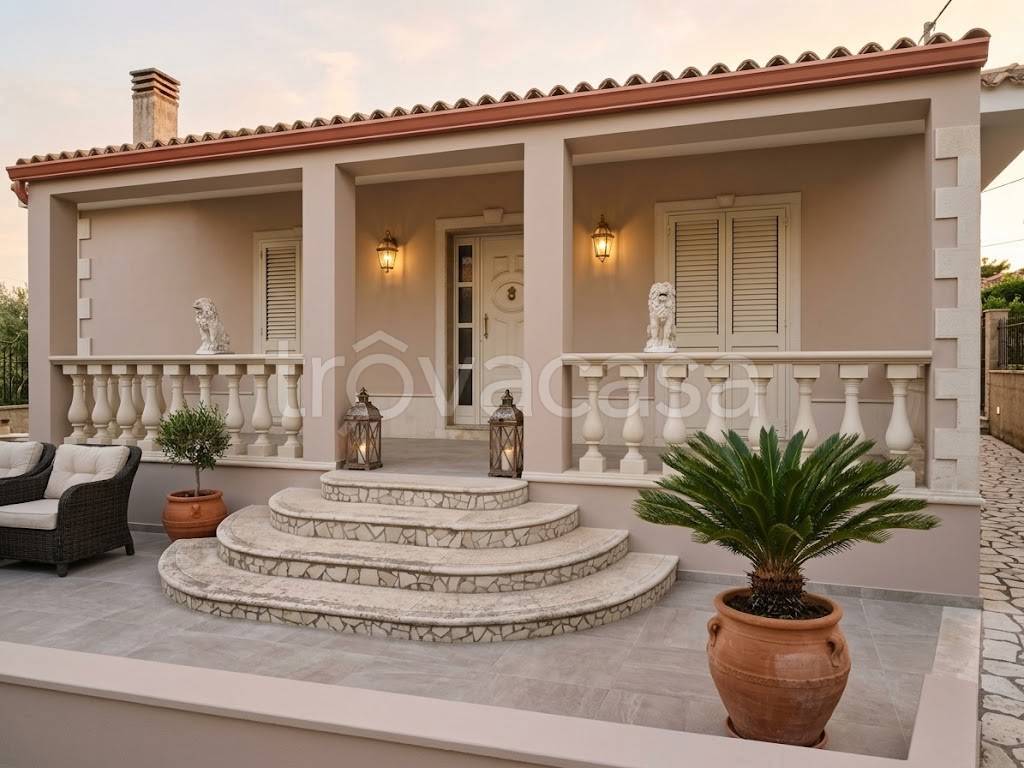 casa indipendente in vendita a Noto