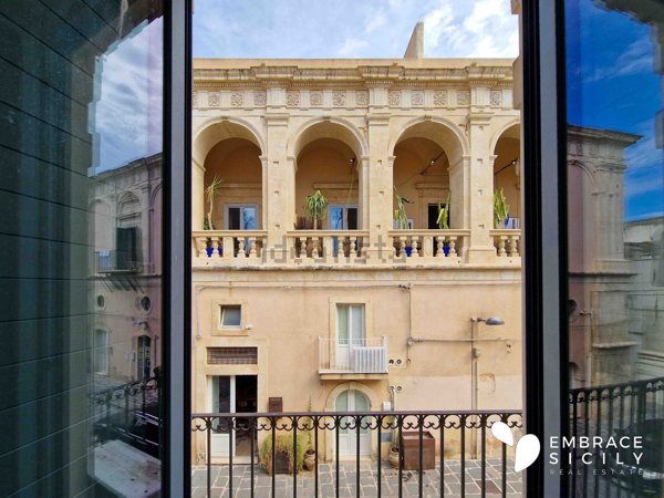 casa indipendente in vendita a Noto