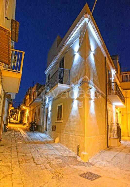 casa indipendente in vendita a Noto