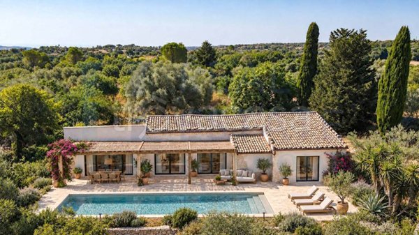 casa indipendente in vendita a Noto