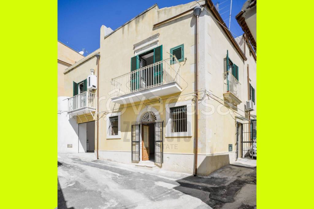 casa indipendente in vendita a Noto in zona Madonna Marina