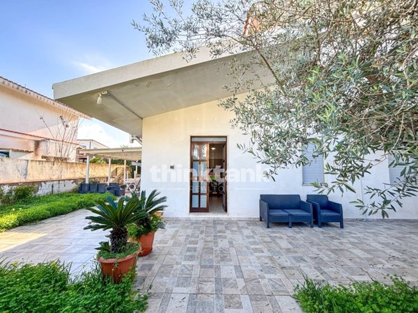 casa indipendente in vendita a Noto in zona Reitani