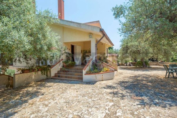 casa indipendente in vendita a Noto