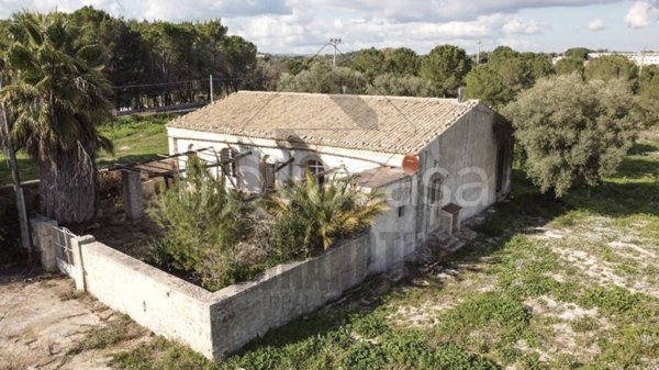 casa indipendente in vendita a Noto in zona Villa Vela