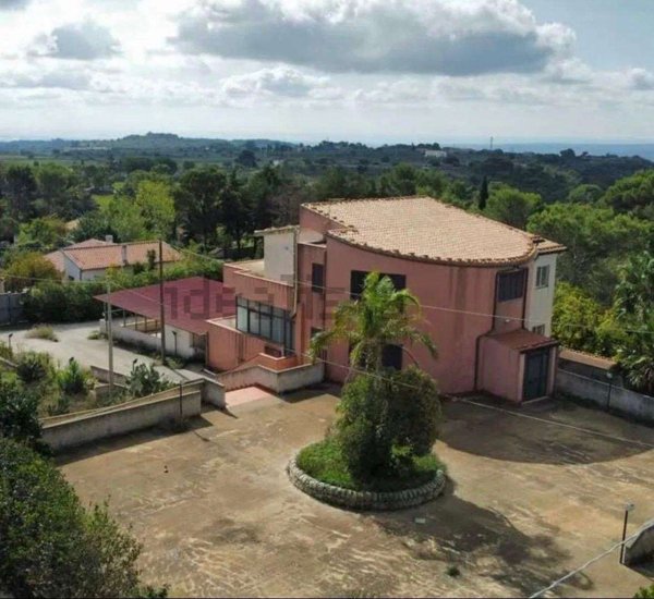 casa indipendente in vendita a Noto in zona Testa dell'Acqua