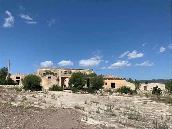 casale in vendita a Noto