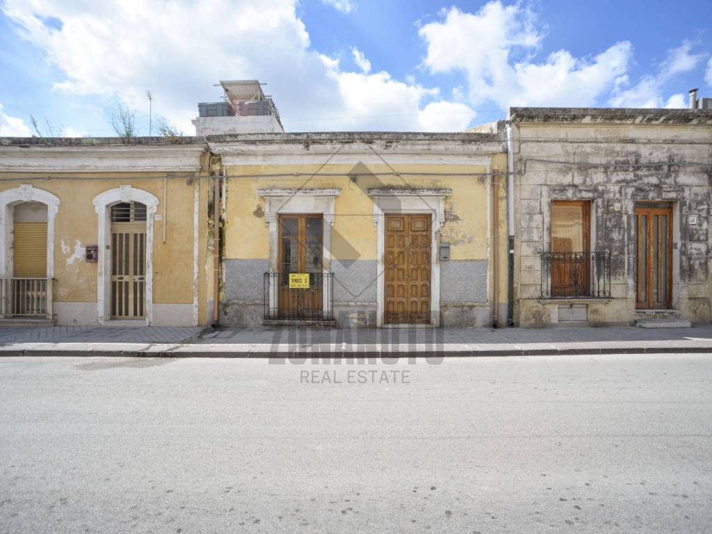 casa indipendente in vendita a Noto