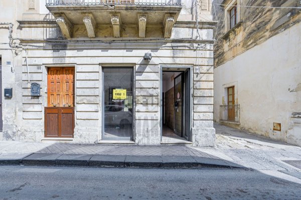 trivano in vendita a Noto