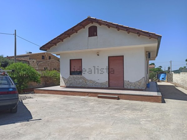 casa indipendente in vendita a Noto in zona Reitani