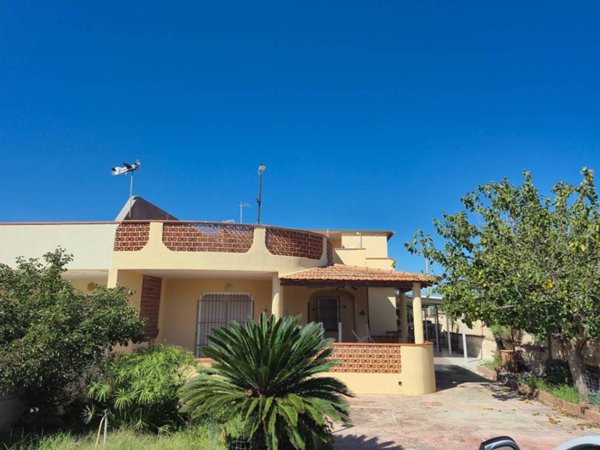 casa indipendente in vendita a Noto in zona San Lorenzo