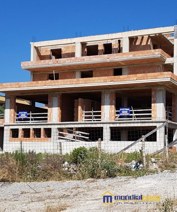 appartamento in affitto a Pachino