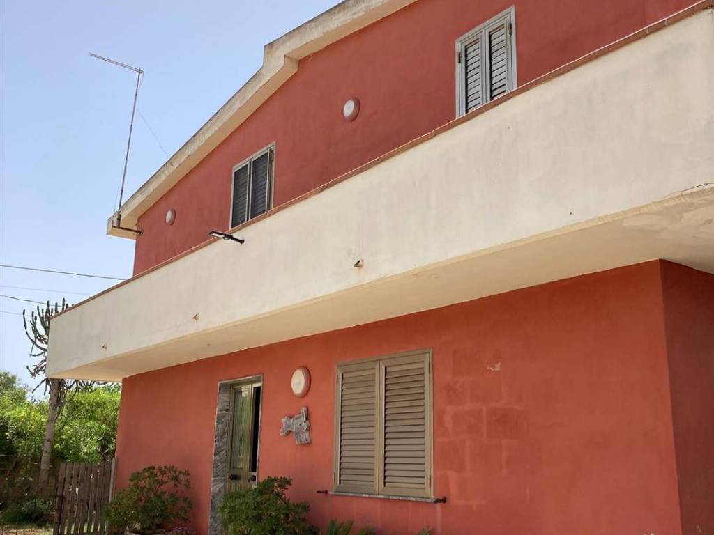 casa indipendente in vendita a Pachino in zona Marzamemi