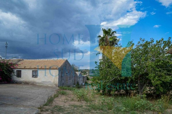 casa indipendente in vendita a Pachino