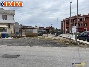 locale commerciale in vendita a Pachino