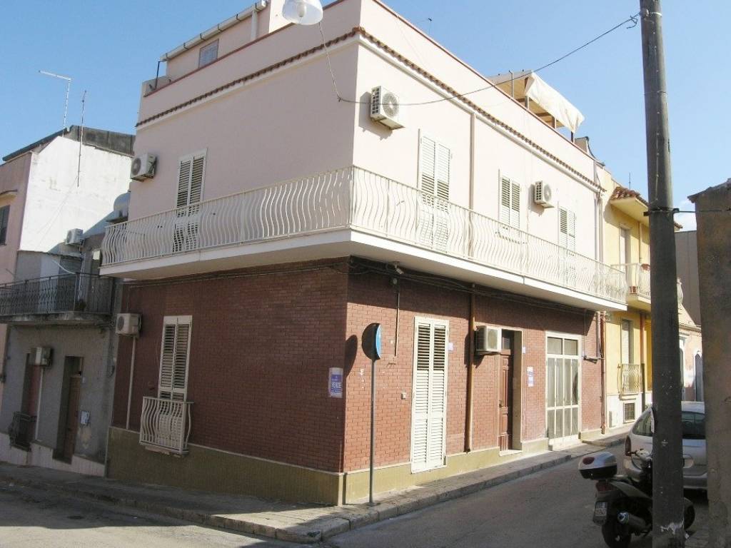 casa indipendente in vendita a Pachino