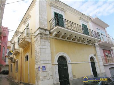 casa indipendente in vendita a Pachino