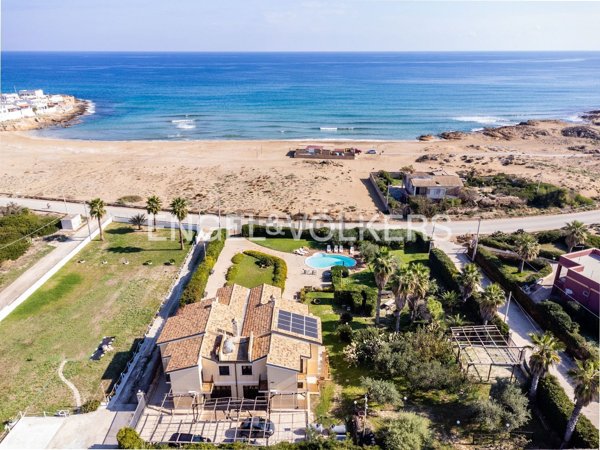 casa indipendente in vendita a Pachino