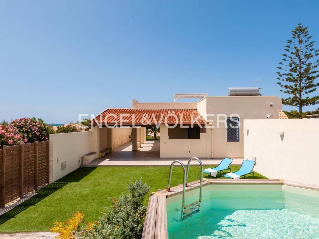 casa indipendente in vendita a Pachino