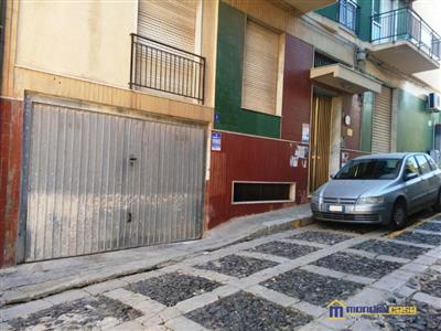 locale di sgombero in vendita a Pachino