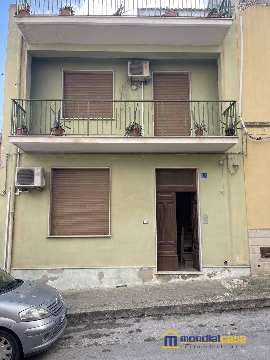 casa indipendente in vendita a Pachino