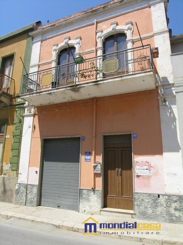 casa indipendente in vendita a Pachino