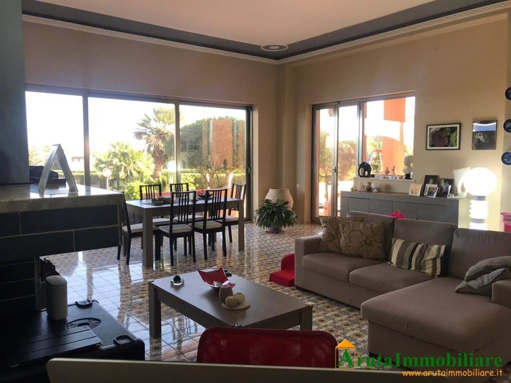 casa indipendente in vendita a Pachino in zona Marzamemi