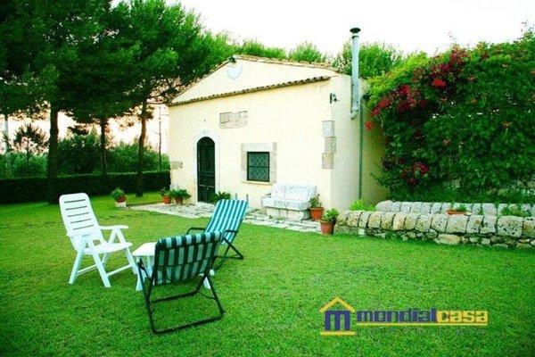 casa indipendente in vendita a Pachino