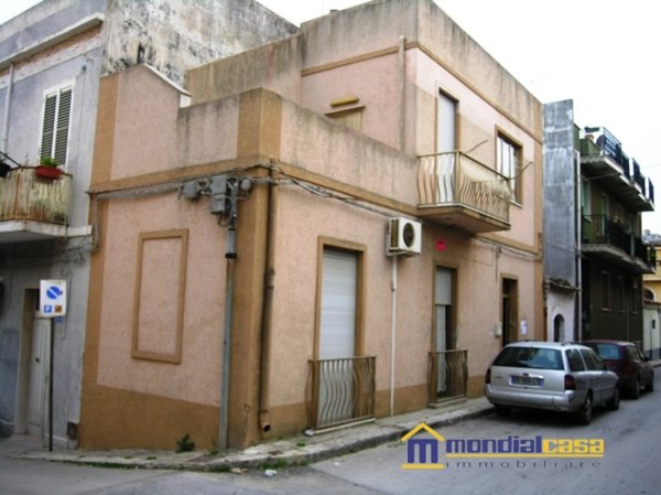 casa indipendente in vendita a Pachino