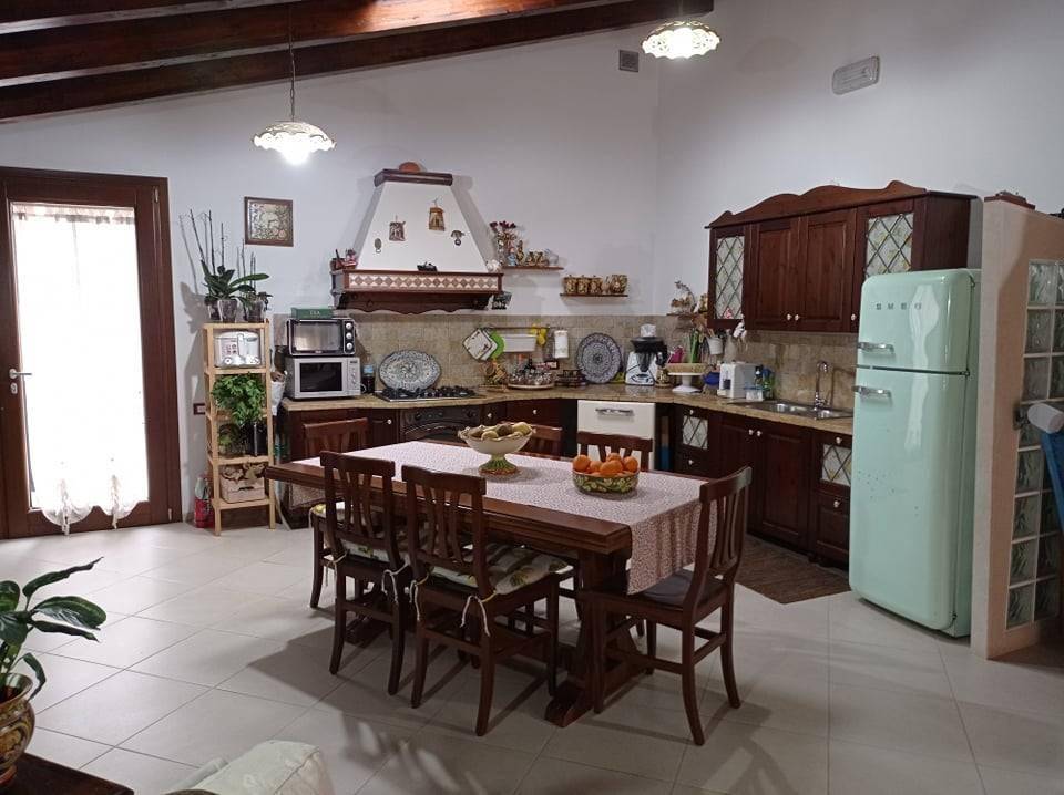 casa indipendente in vendita a Pachino