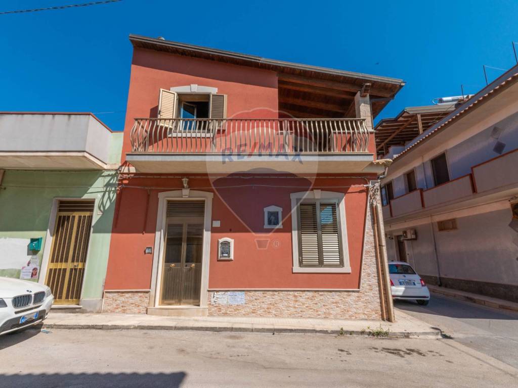 casa indipendente in vendita a Pachino
