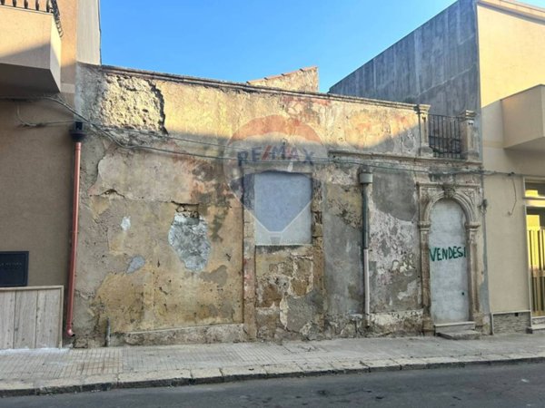 casa indipendente in vendita a Pachino